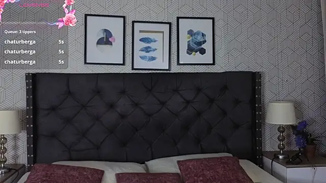 sophie__blare live cam on StripChat