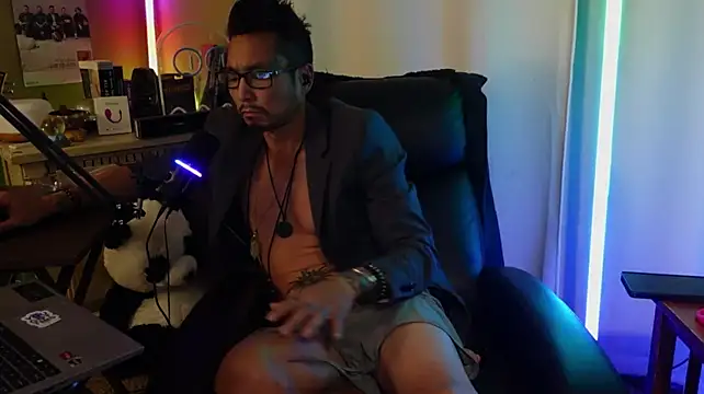 Ghost11_11 live cam on StripChat