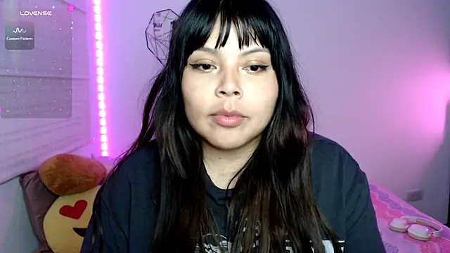 EllieMoonX webcam