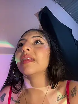 Rouus-wet live cam on StripChat