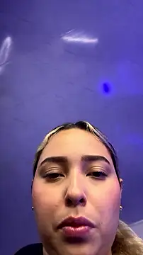 Irisweet_ live cam on StripChat