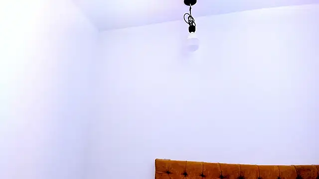 Katty_West webcam