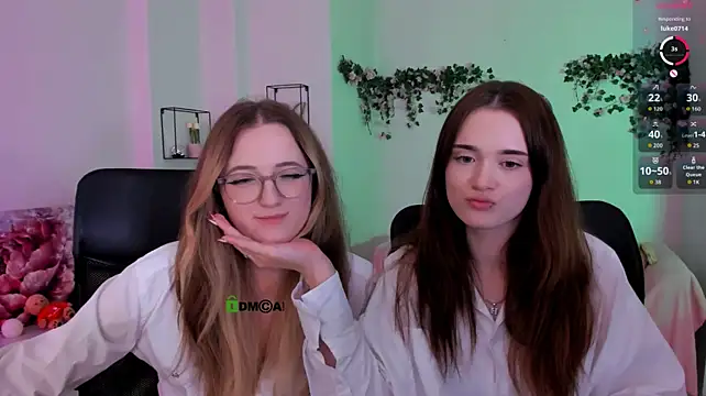 liana_kisses