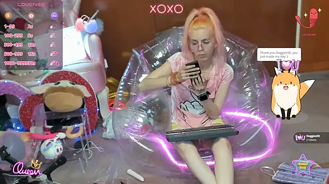 Skinygirl live cam on StripChat