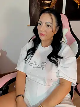 ReiyaRey live cam