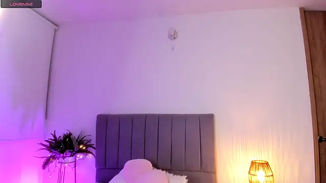 sophie_connors (F young) - Titjob