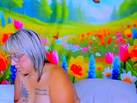 indianroxy webcam