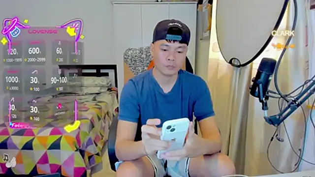 clarkdangerous live cam on StripChat