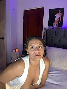 ema_zoe live cam preview