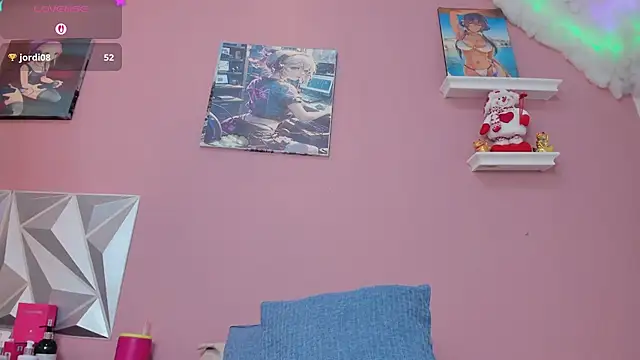 mia_gold_