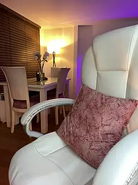 milly_cruz live cam