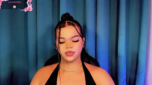 Keira_Fox31 live cam on StripChat