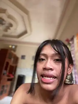 urcurlydiva live cam preview