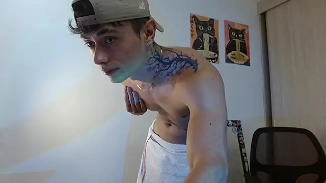 jaico_santos (M young) - Close to cumming