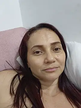Amanda39 live cam on StripChat