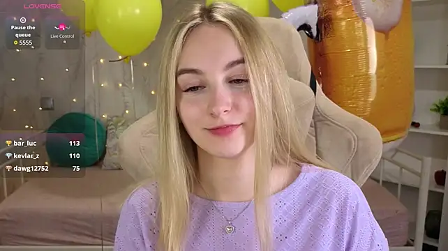 Shy_Polly webcam