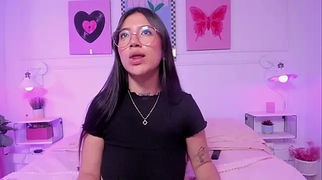 Sharon_Adamss webcam
