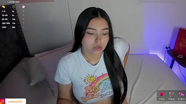 estefany09_ live cam on StripChat