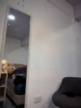 Sarahballiston_ webcam