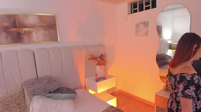 leah_bloom_ webcam