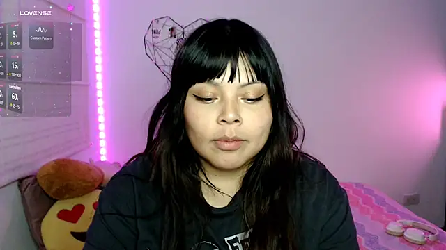 EllieMoonX webcam