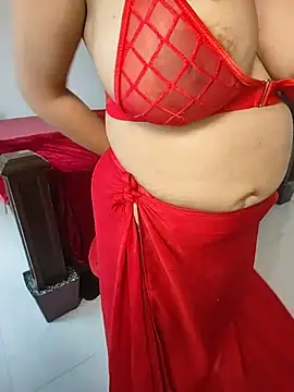 Ruvi_Queen live cam on StripChat