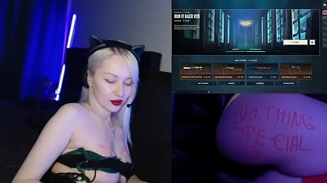 roxxyrowe live cam on StripChat