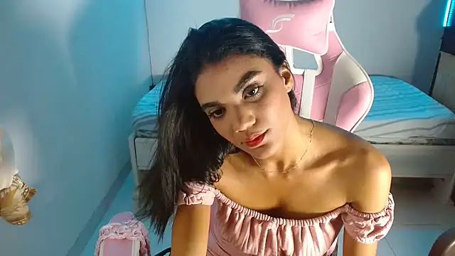 Raya_velvet webcam