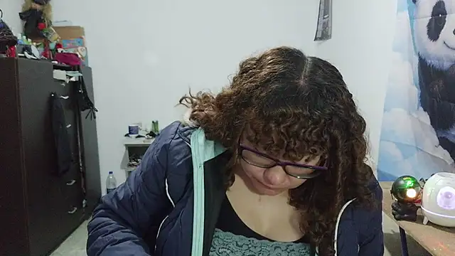 curly_greeneyed 🐹 naked cam