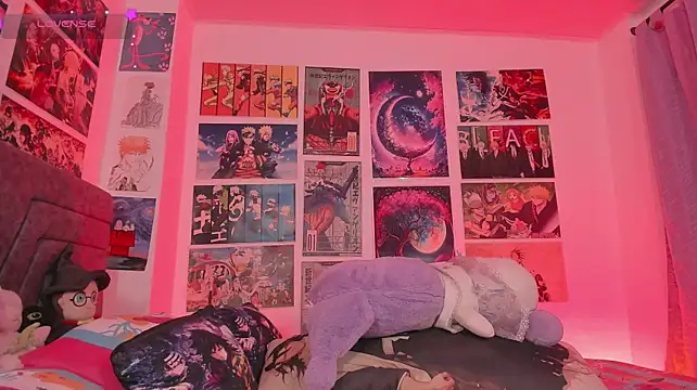 MissCurvyTop