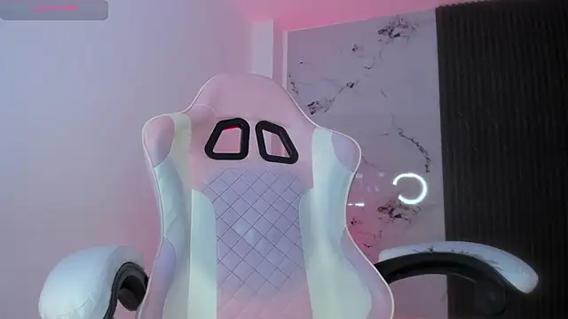 Chloemuaak webcam