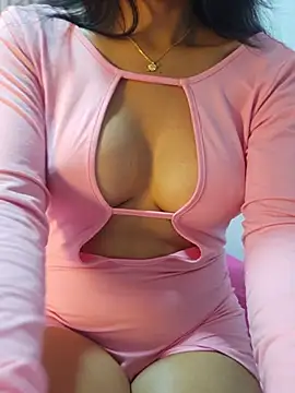 _MissPompitas23_ webcam