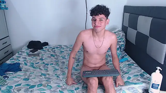 apoloandhansel webcam