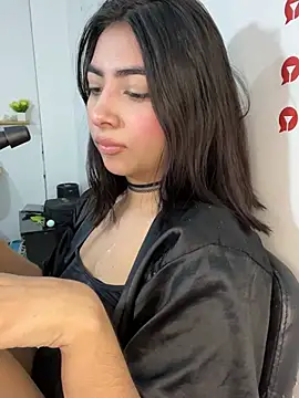 cherry_skinnyy_ webcam