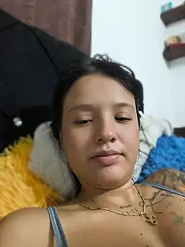 LorenRosse live cam on StripChat