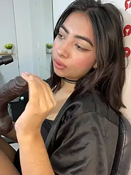 cherry_skinnyy_ webcam