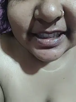 hotbhabhi011 (F young) - Flash pussy  1 fingering
