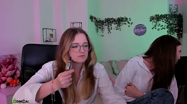 liana_kisses