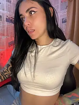 i_am_nina_ (F young) - nipple clamps and tits out