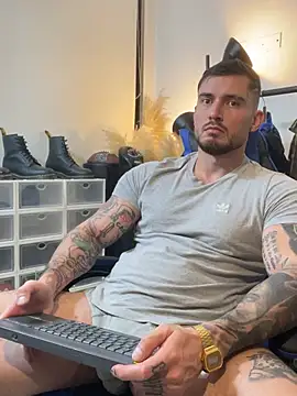 DimitriSullivan_ webcam