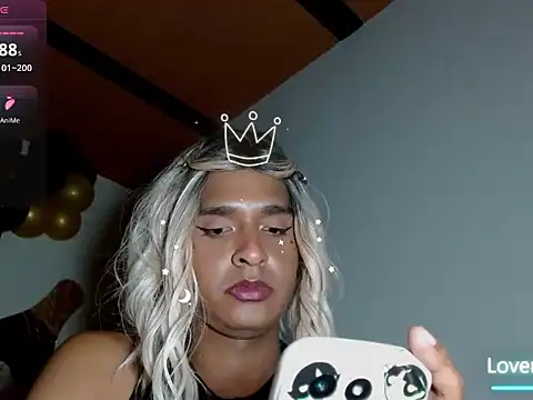 kiaravzadams Live Webcam on Stripchat