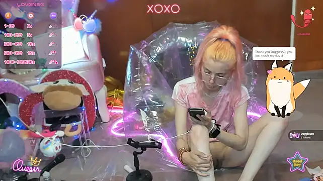 Skinygirl live cam on StripChat