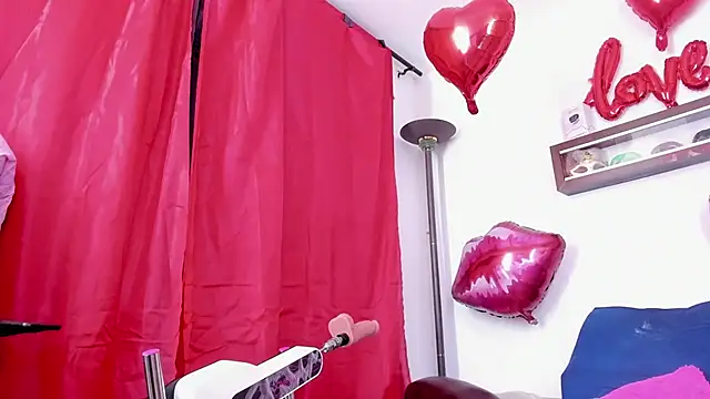 miaroberts69 live cam on StripChat