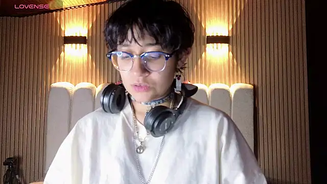 Lili_Gomez_ 🎮 live online webcam