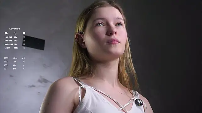 LynHillaire