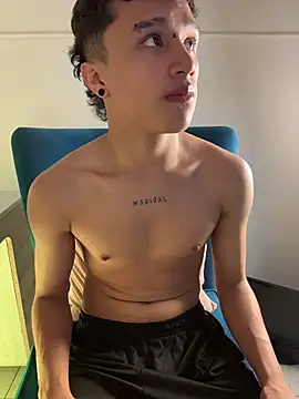 Dominik_Souza live cam preview