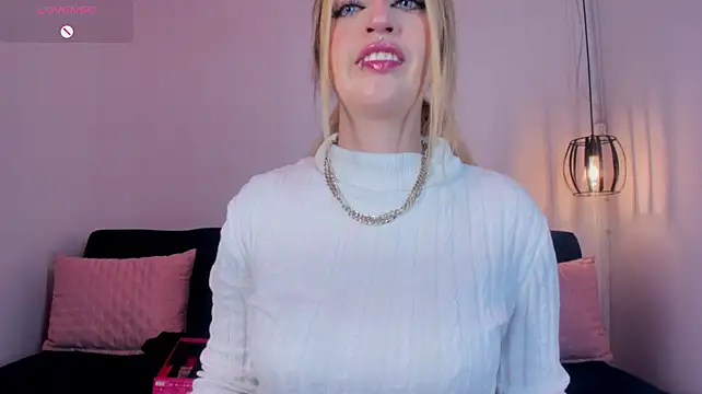 _mykinkydoll_ live cam preview