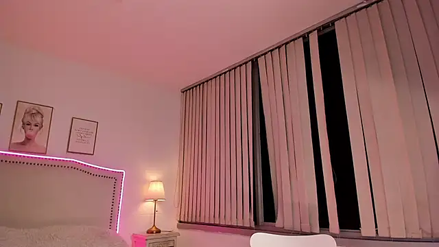 Isabella_ev live cam preview