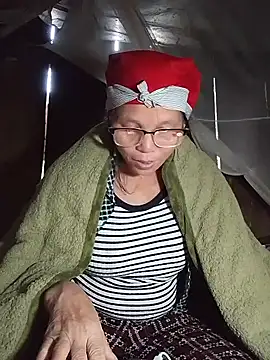 MissYourLove live cam preview