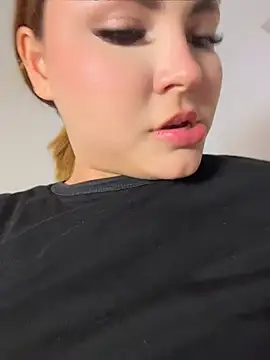 Bella01_
